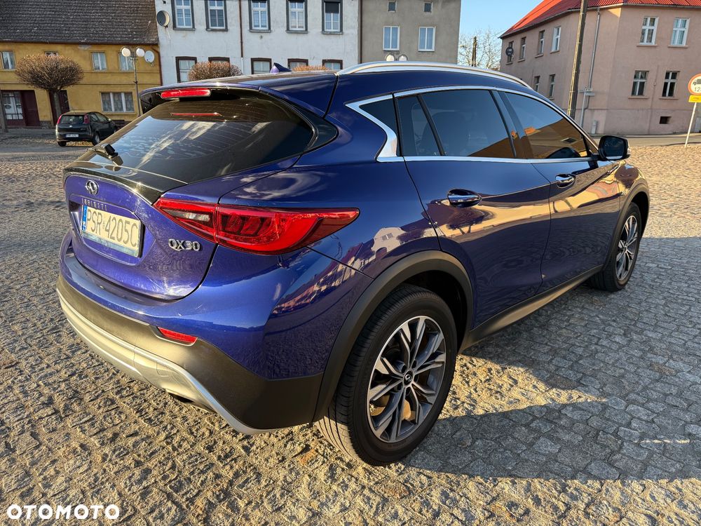 Infiniti QX30 - 5