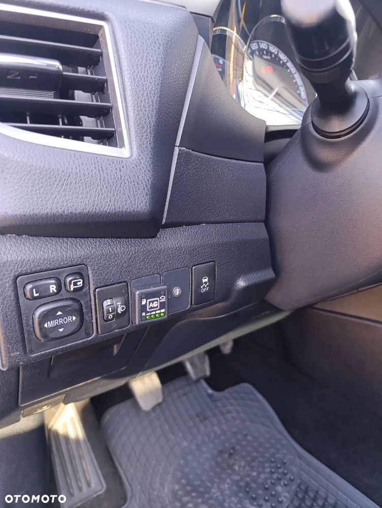 Toyota Corolla 1.6 Premium - 14