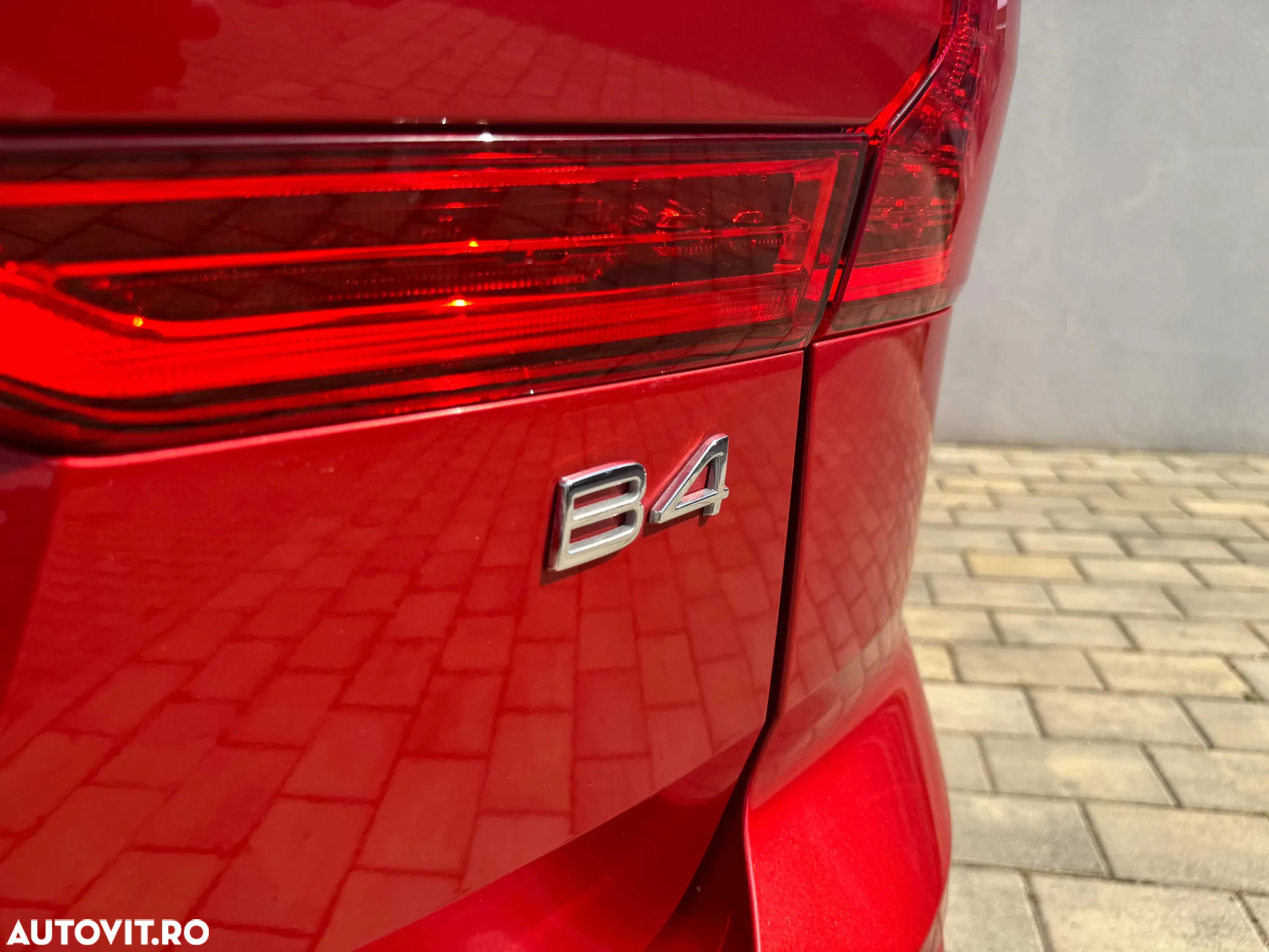 Volvo XC 60 B4 MHEV AT AWD Core - 6