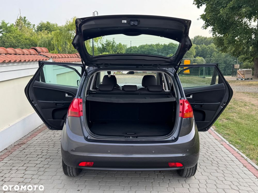 Kia Venga - 13