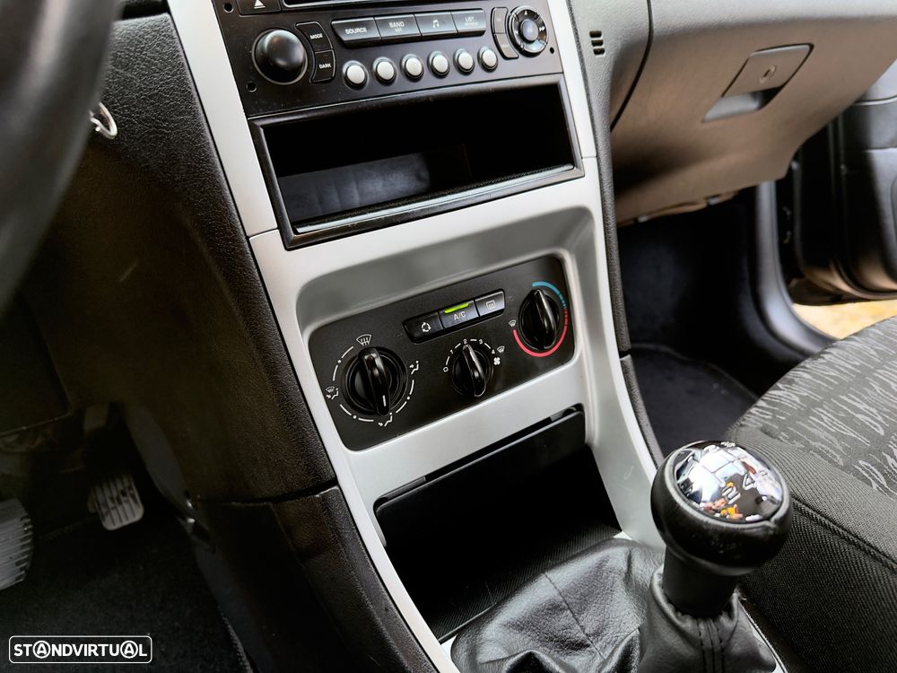 Peugeot 307 1.4 HDi XS - 41