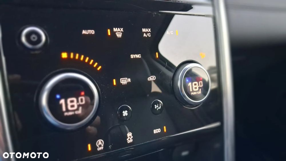 Land Rover Discovery Sport 2.0 D150 R-Dynamic SE - 19