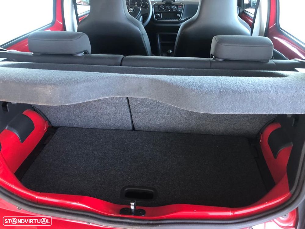 VW Up! - 8