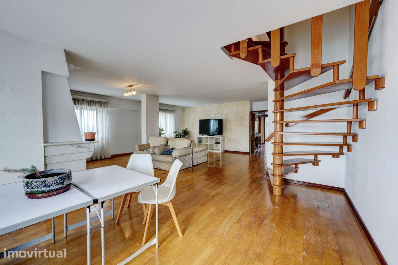 DUPLEX : Conforto e Elegância  com vista a 270º, MAR e Palácio da Pena - Grande imagem: 3/19