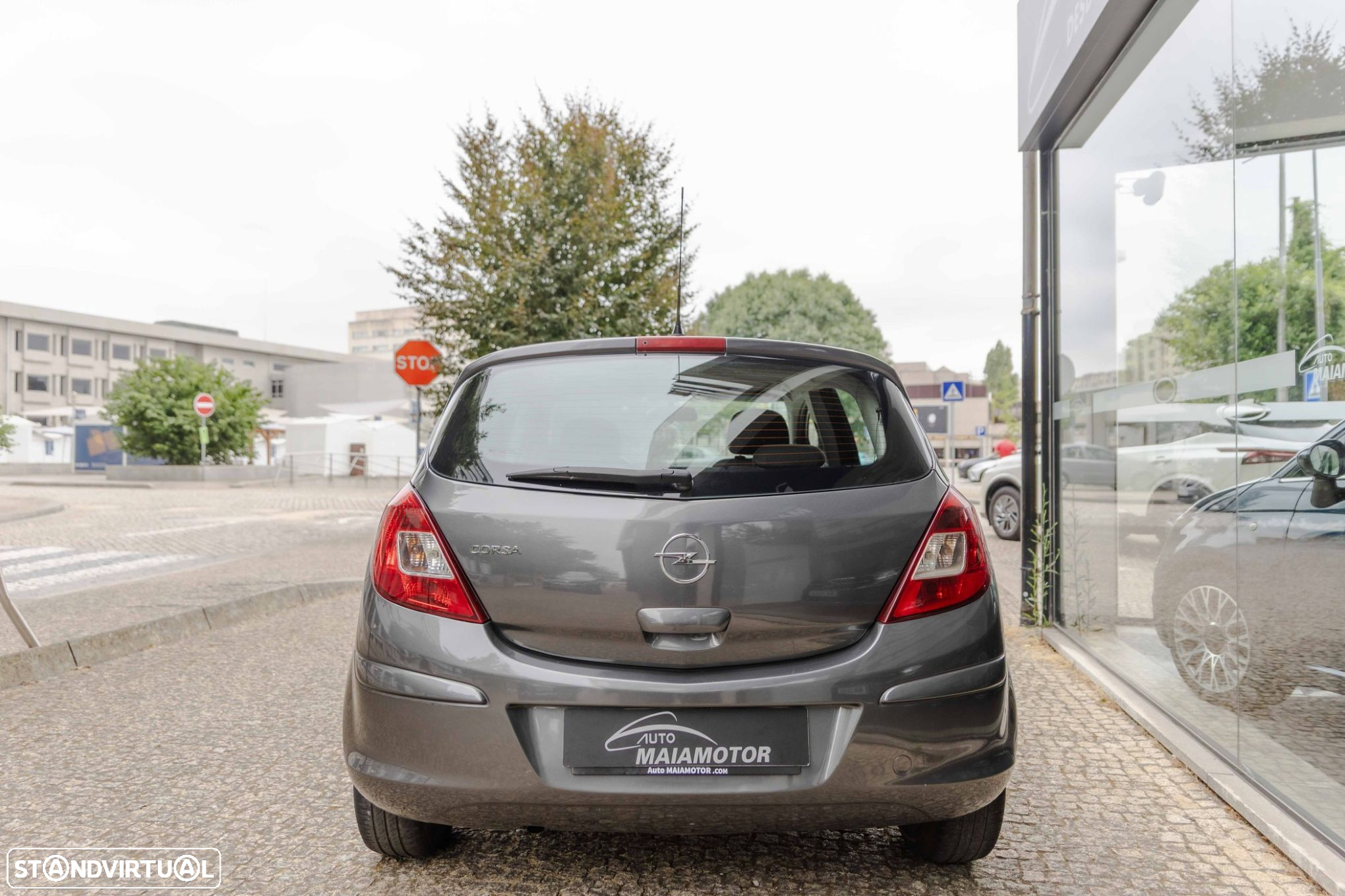 Opel Corsa 1.2 Enjoy - 18