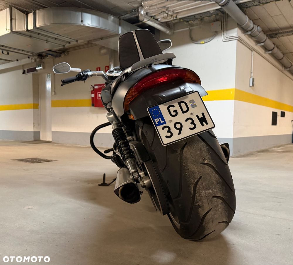 Harley-Davidson V-Rod Muscle - 5