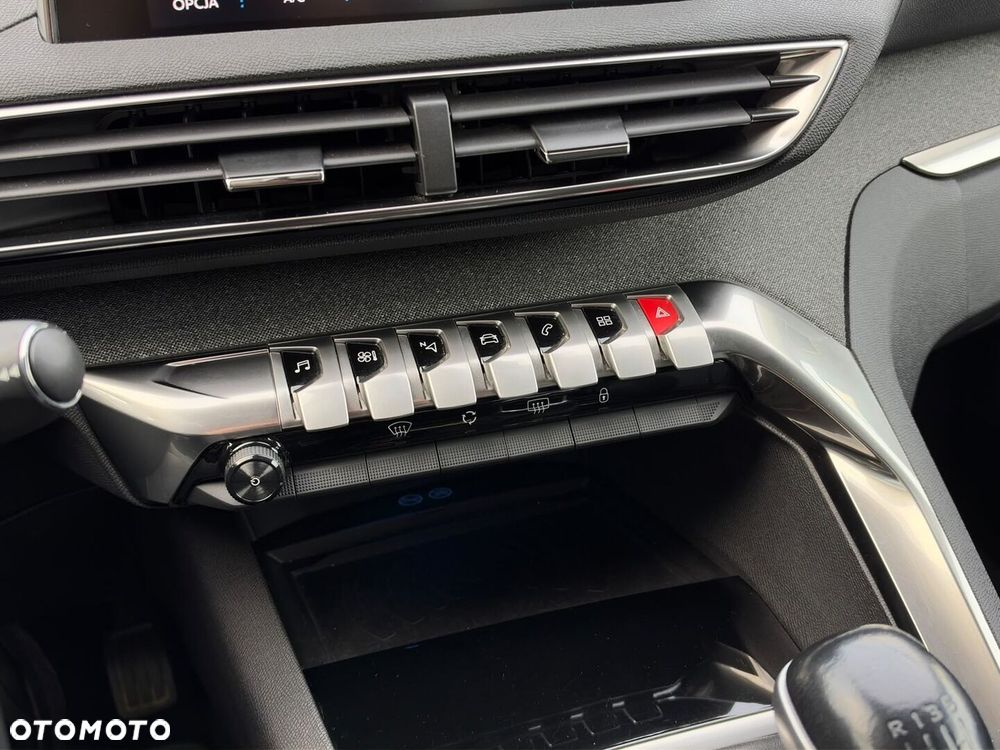 Peugeot 5008 1.2 PureTech Allure S&S - 32