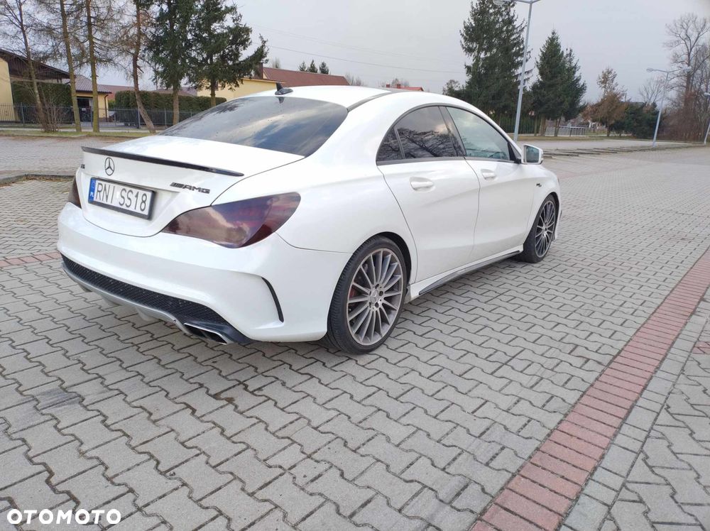 Mercedes-Benz CLA 45 AMG 4Matic 7G-DCT - 10