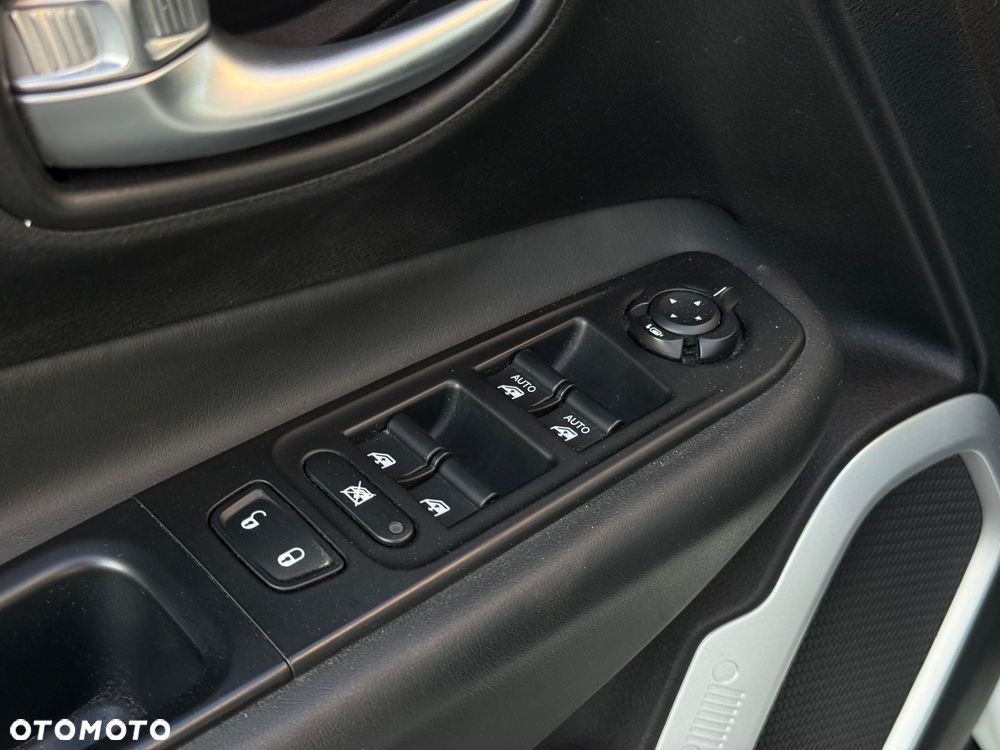 Jeep Renegade 1.4 MultiAir Limited - 15