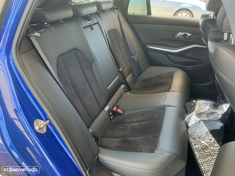 BMW 320 d Pack M Auto - 9