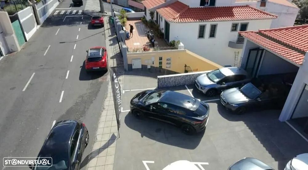 Jaguar I-Pace EV400 R-Dynamic SE AWD - 23
