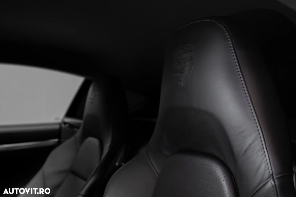 Porsche Cayman PDK - 24