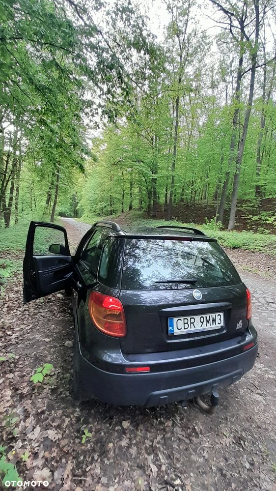 Fiat Sedici 1.9 Multijet 4x2 Dynamic Plus - 3