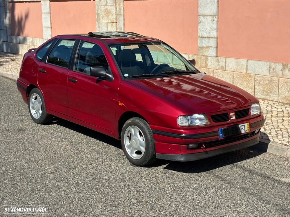 SEAT Cordoba 1.4i - 12
