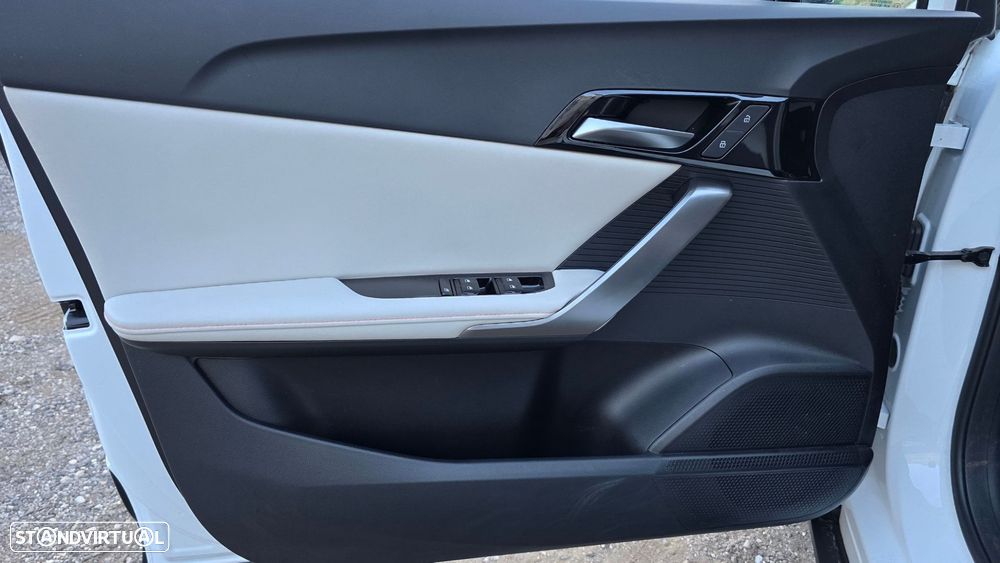 MG MG4 64 kWh Luxury - 7