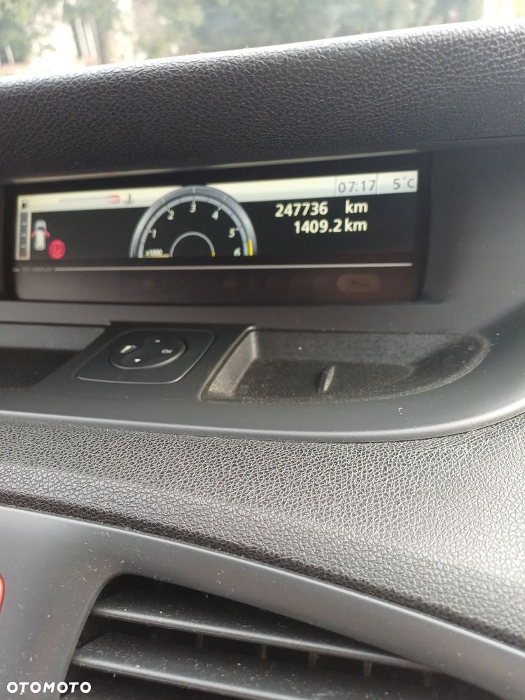 Renault Scenic 1.5 dCi Authentique - 4