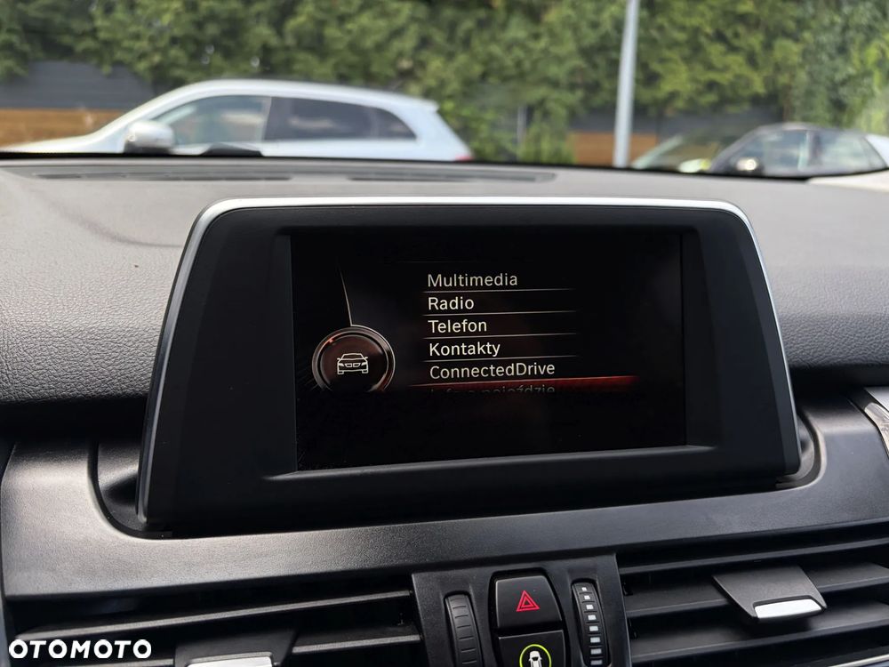 BMW Seria 2 218d Sport-Aut Advantage - 25