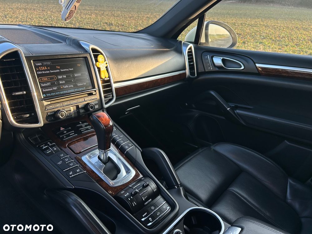 Porsche Cayenne - 10