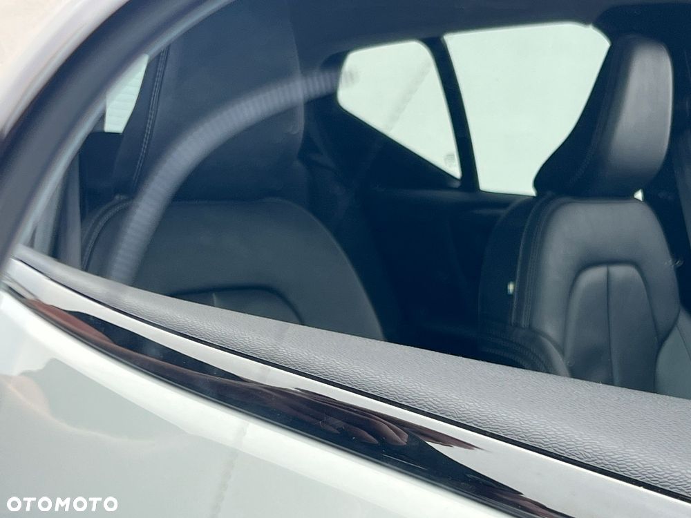 Volvo XC 40 - 39