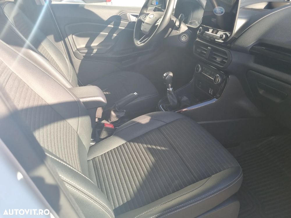 Ford EcoSport - 11