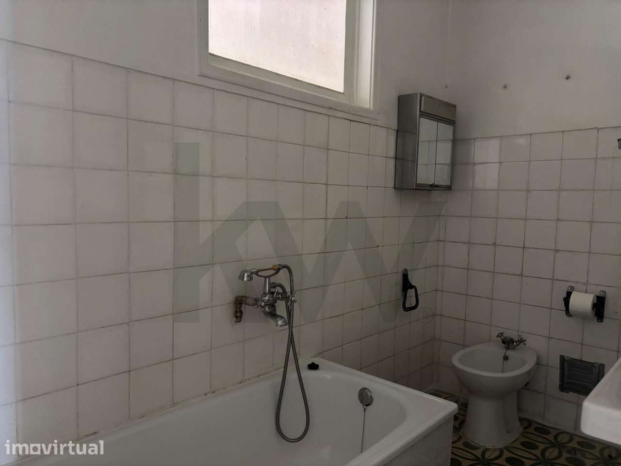 Apartamento T2 – R. General Alves Roçadas, Damaia, Amadora - Grande imagem: 4/7