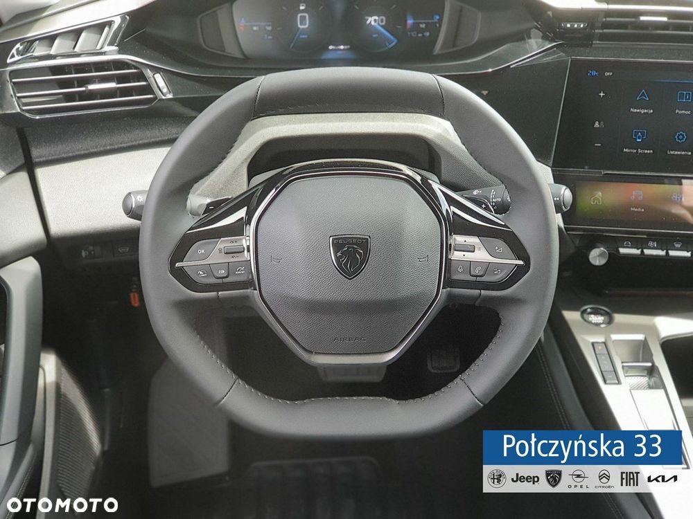 Peugeot 408 - 25