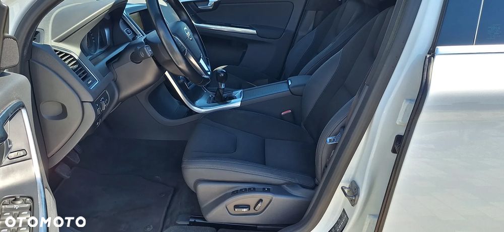 Volvo XC 60 - 13