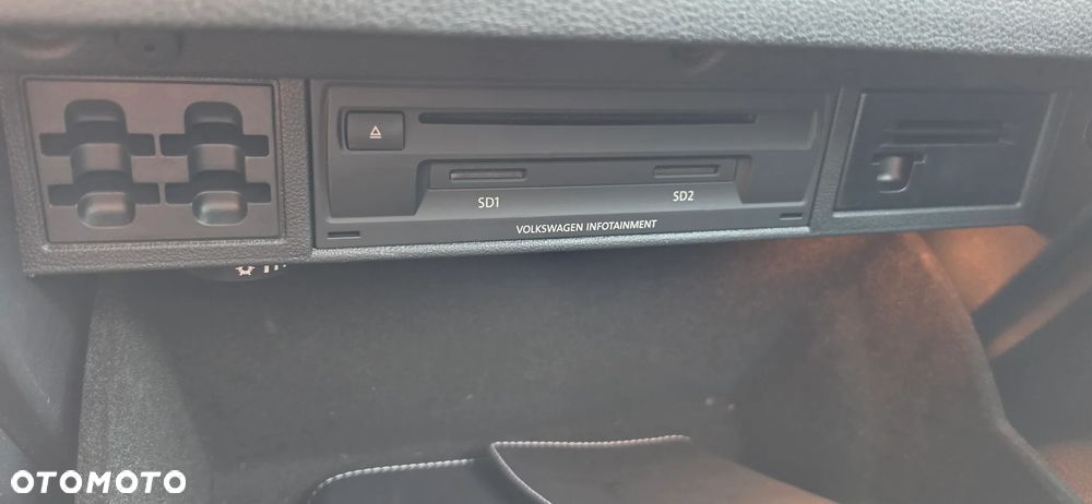 Volkswagen Golf e-Golf - 29