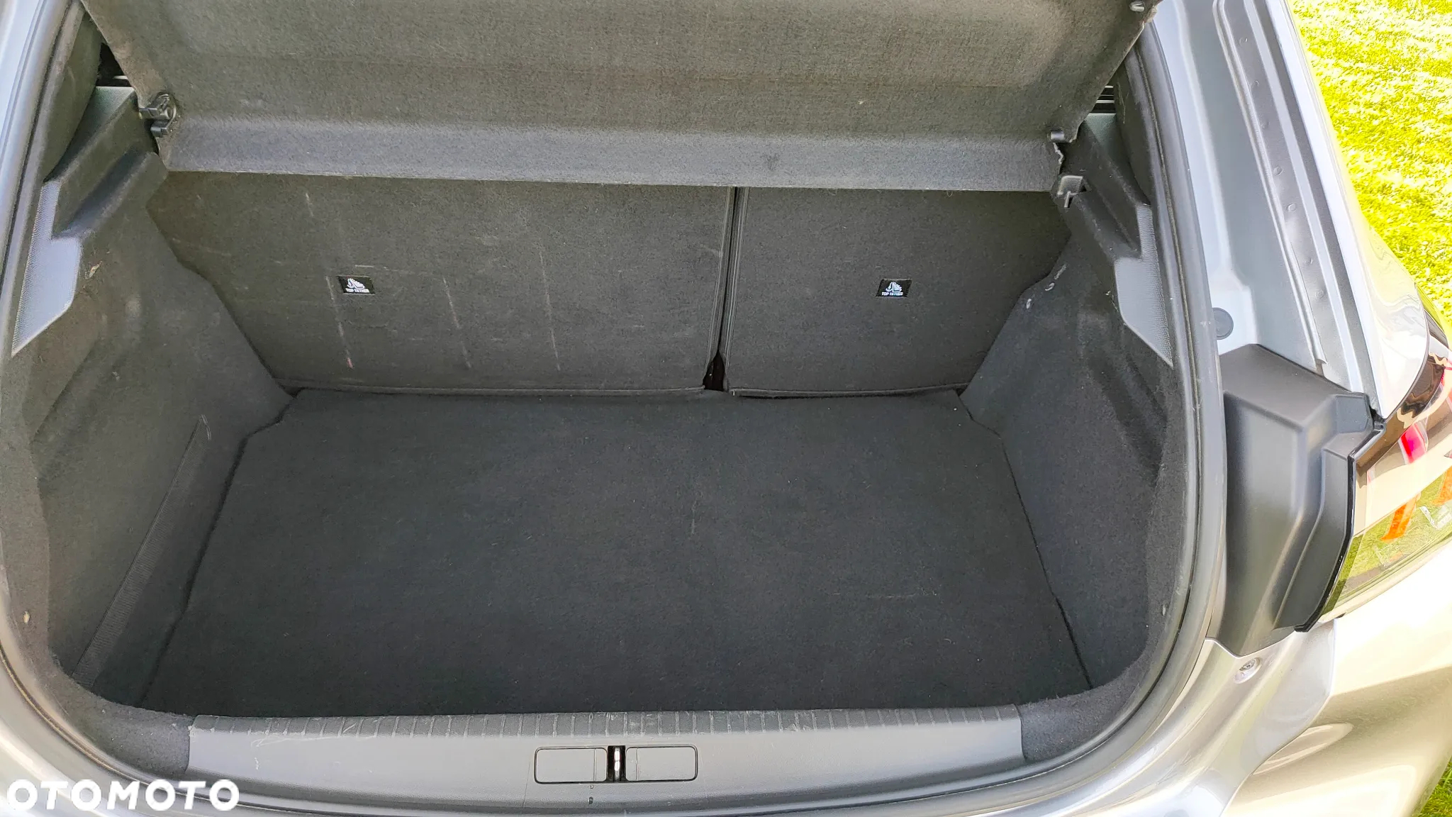 Peugeot 208 PureTech 100 Allure - 22