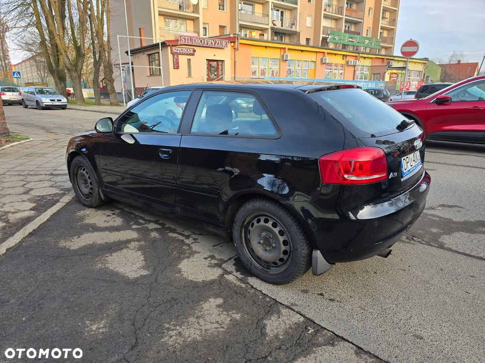 Audi A3 3-drzwiowe 1.6 Ambiente - 8