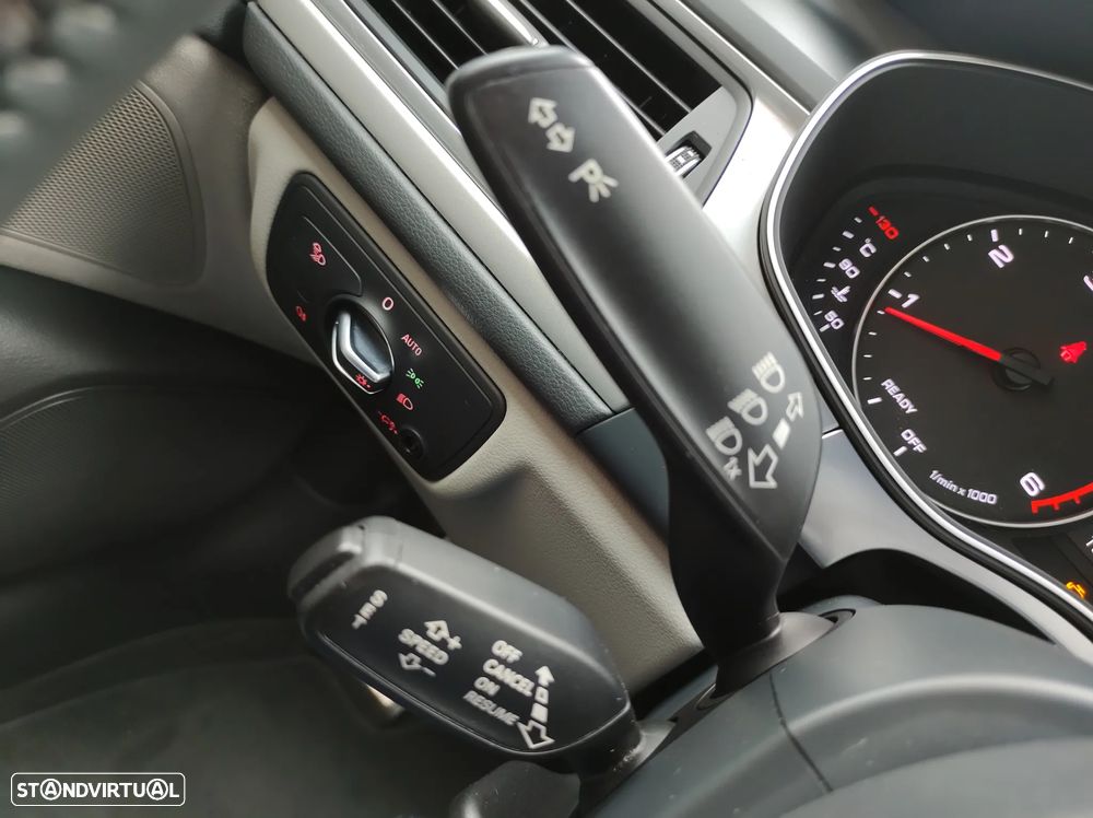 Audi A6 Avant 2.0 TDI Ultra DPF S tronic - 33