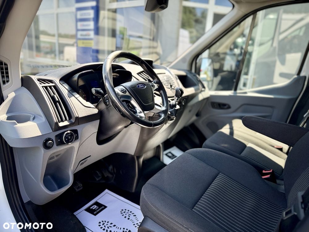 Ford Transit - 9