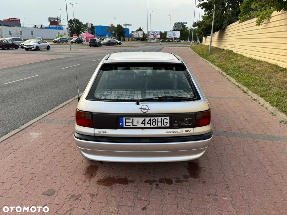 Opel Astra - 6