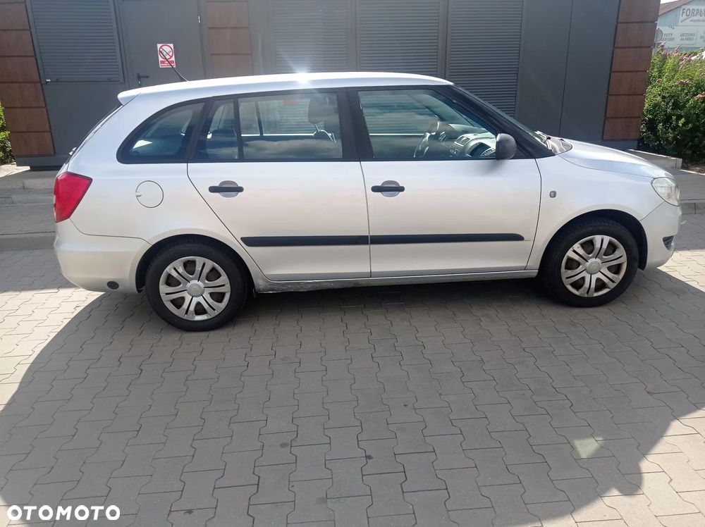 Skoda Fabia 1.4 16V Ambition - 6
