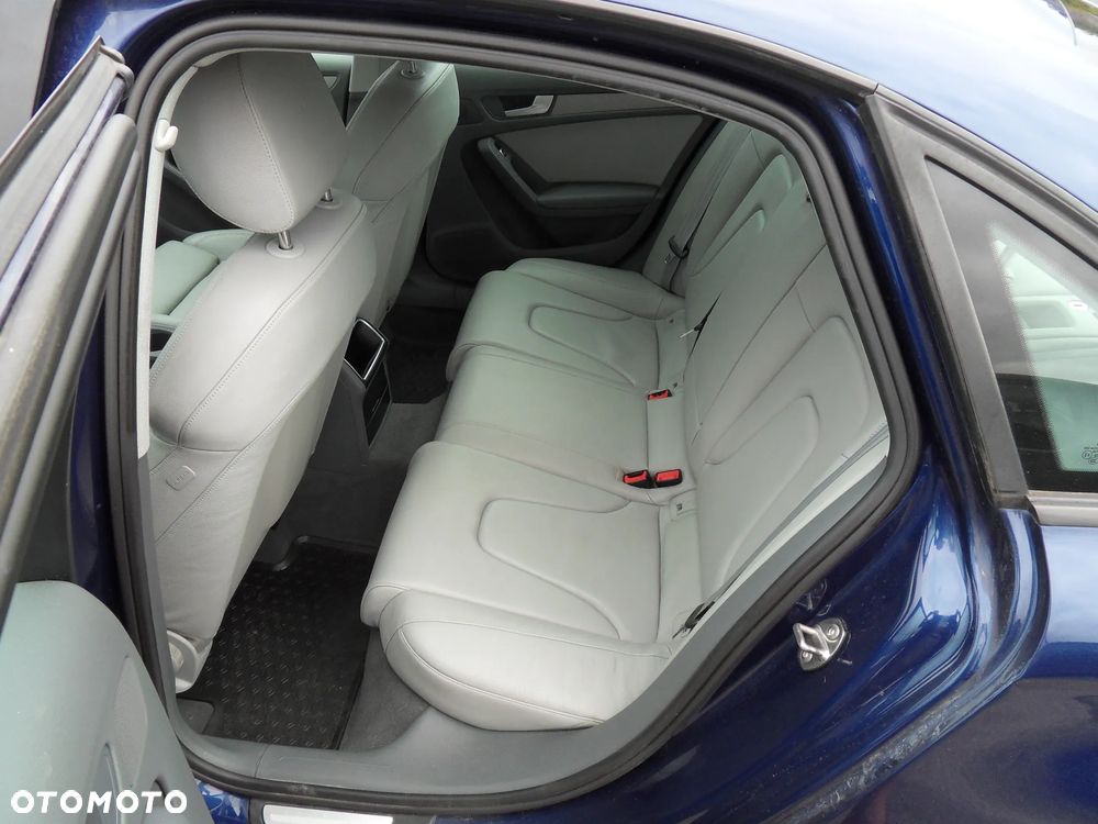 Audi A4 Limousine 1.8 TFSI Attraction - 11