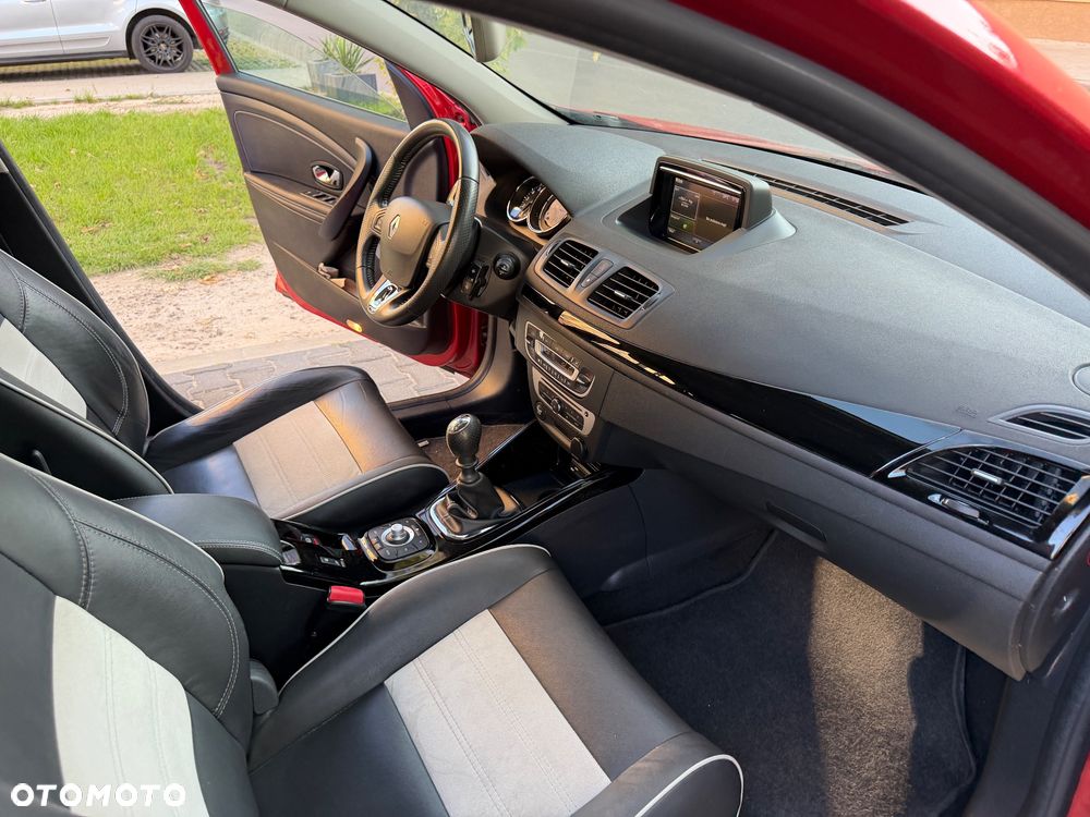 Renault Megane 1.2 16V TCe Energy Bose EU6 - 13