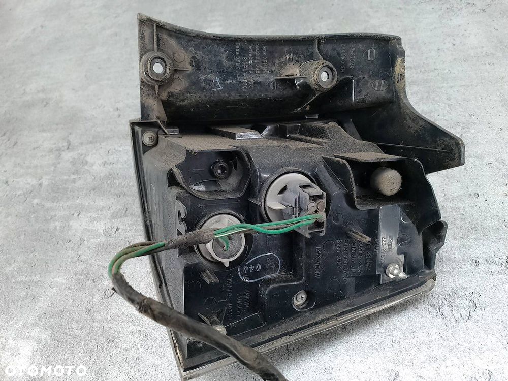 LAMPA TYLNA LEWA MITSUBISHI OUTLANDER II 220-87813 - 5