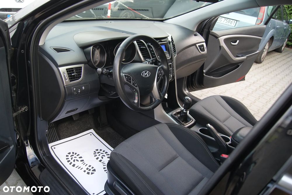 Hyundai i30 1.6 Fifa World Cup Edition - 21