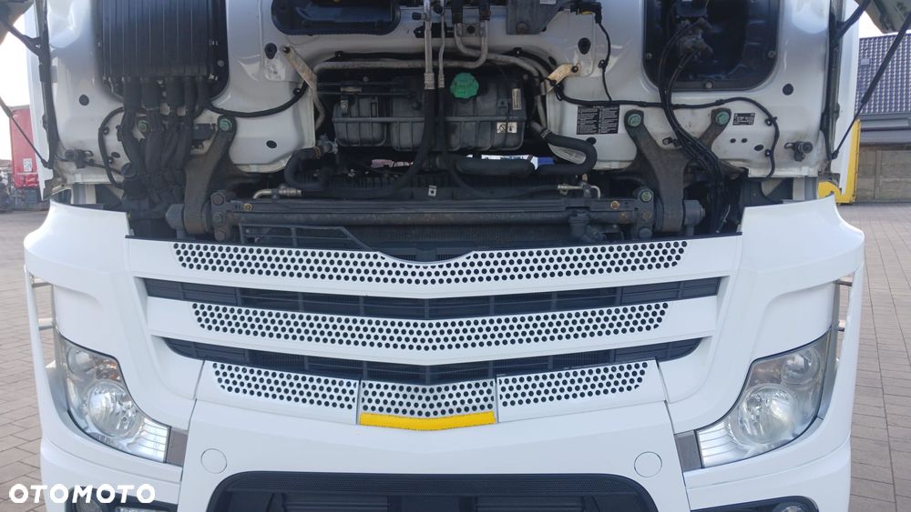 Mercedes-Benz 1845 - 5