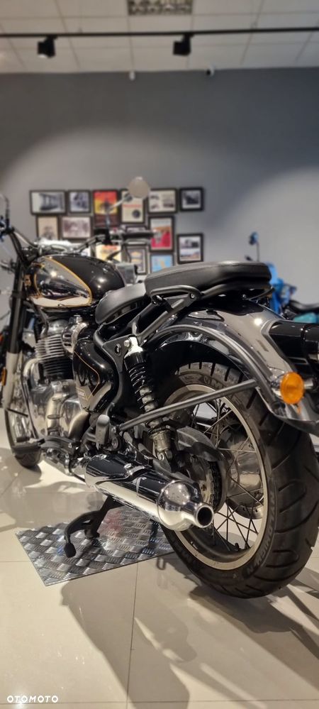 Royal Enfield Classic - 15
