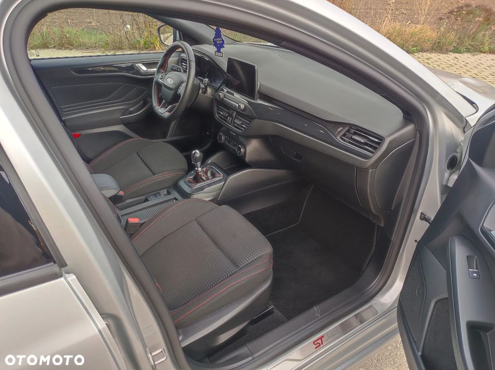 Ford Focus 1.5 EcoBlue ST-Line - 20