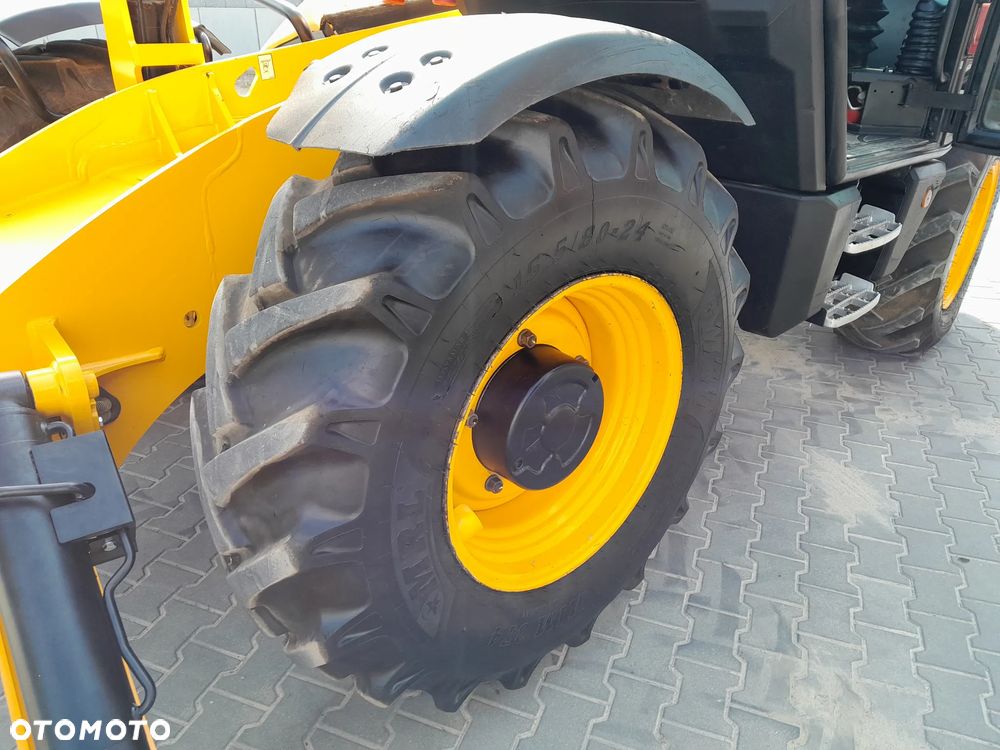 JCB 540-140 2022r - 21