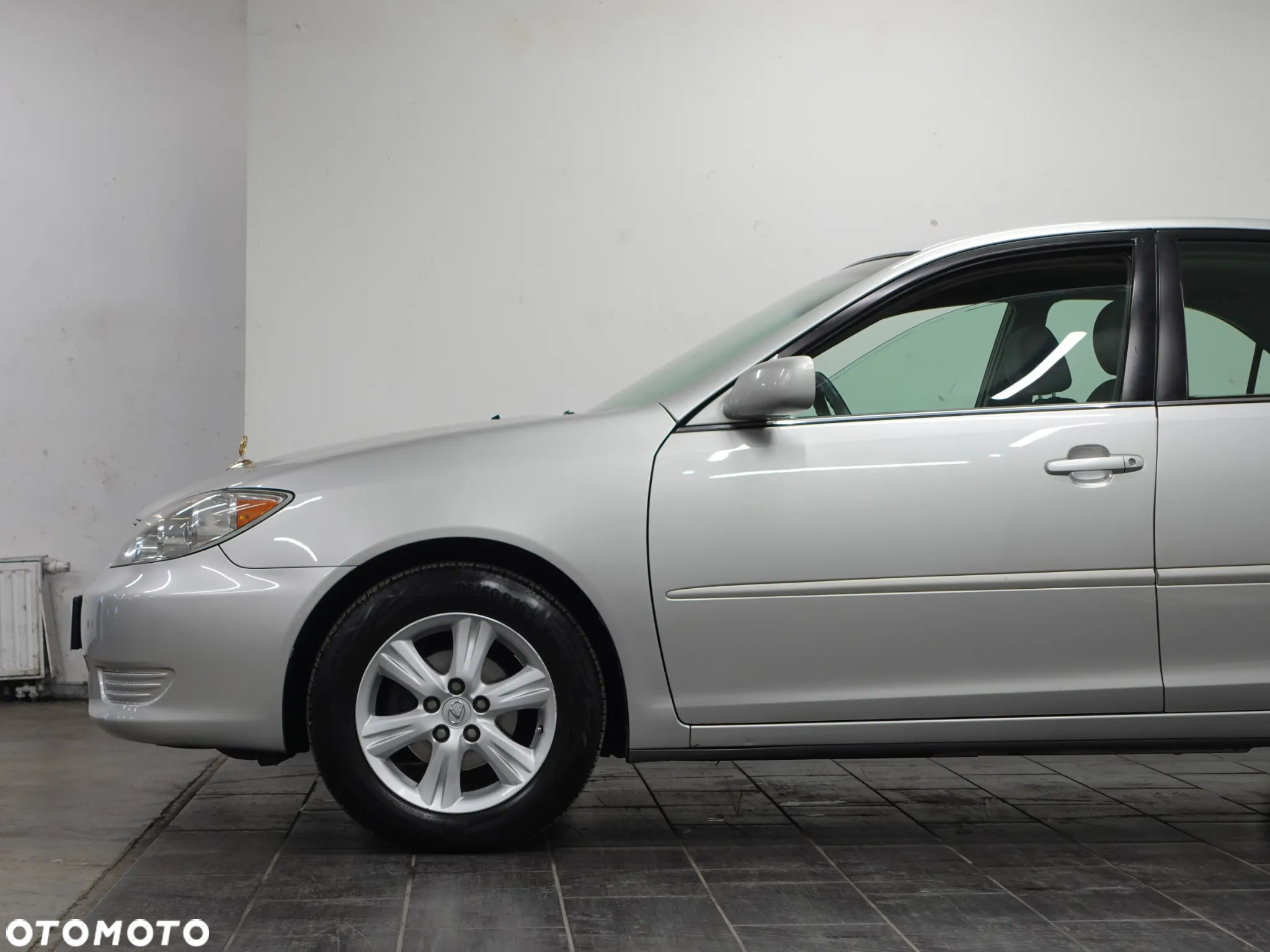 Toyota Camry 2.4 VVT-i - 19