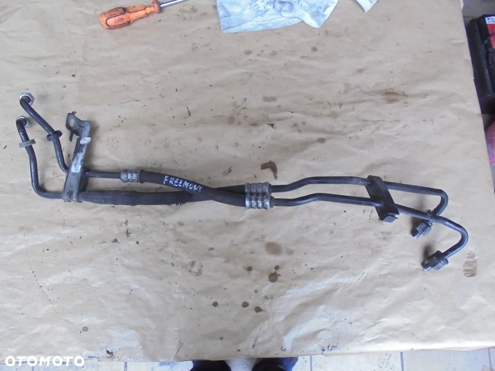 Freemont 2,0 JTD automat przewody oleju skrzyni biegów - 1