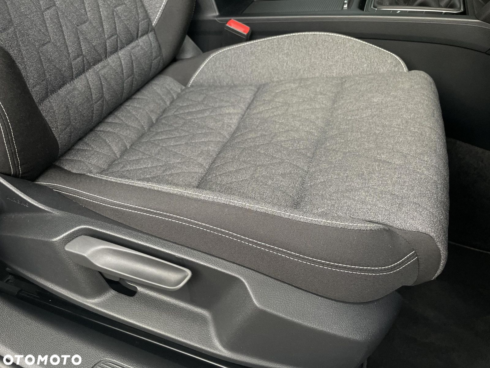 Volkswagen Passat 2.0 TDI EVO Business - 25