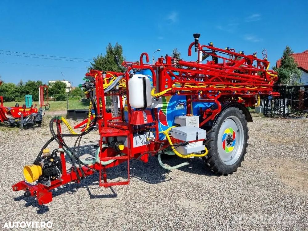 BIARDSKI Pulverizatoare tractate Biardzki- 1200L - 1