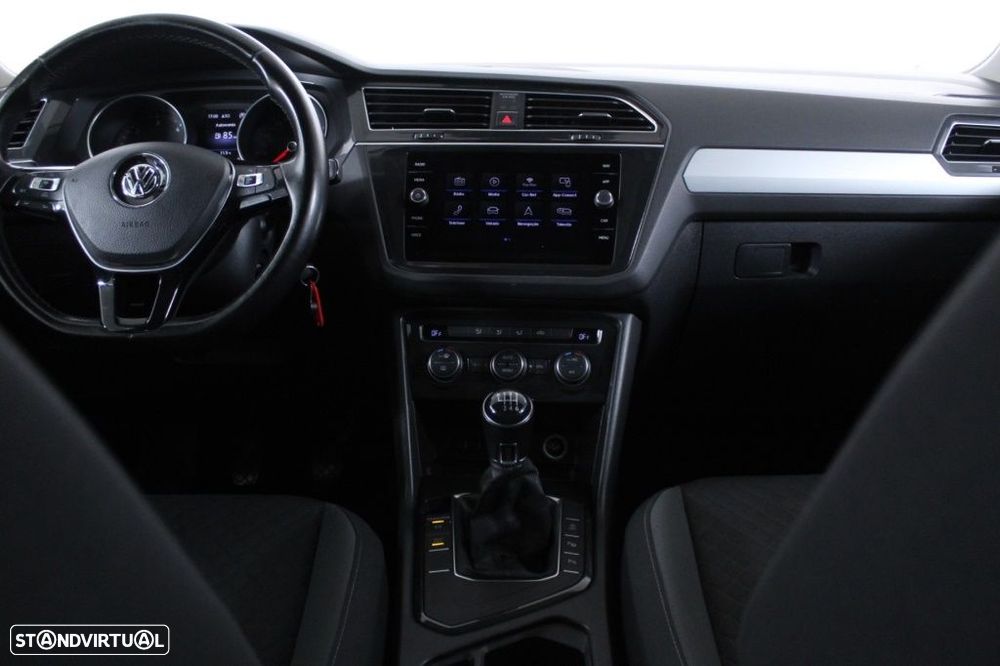 VW Tiguan 1.6 TDI Confortline - 17