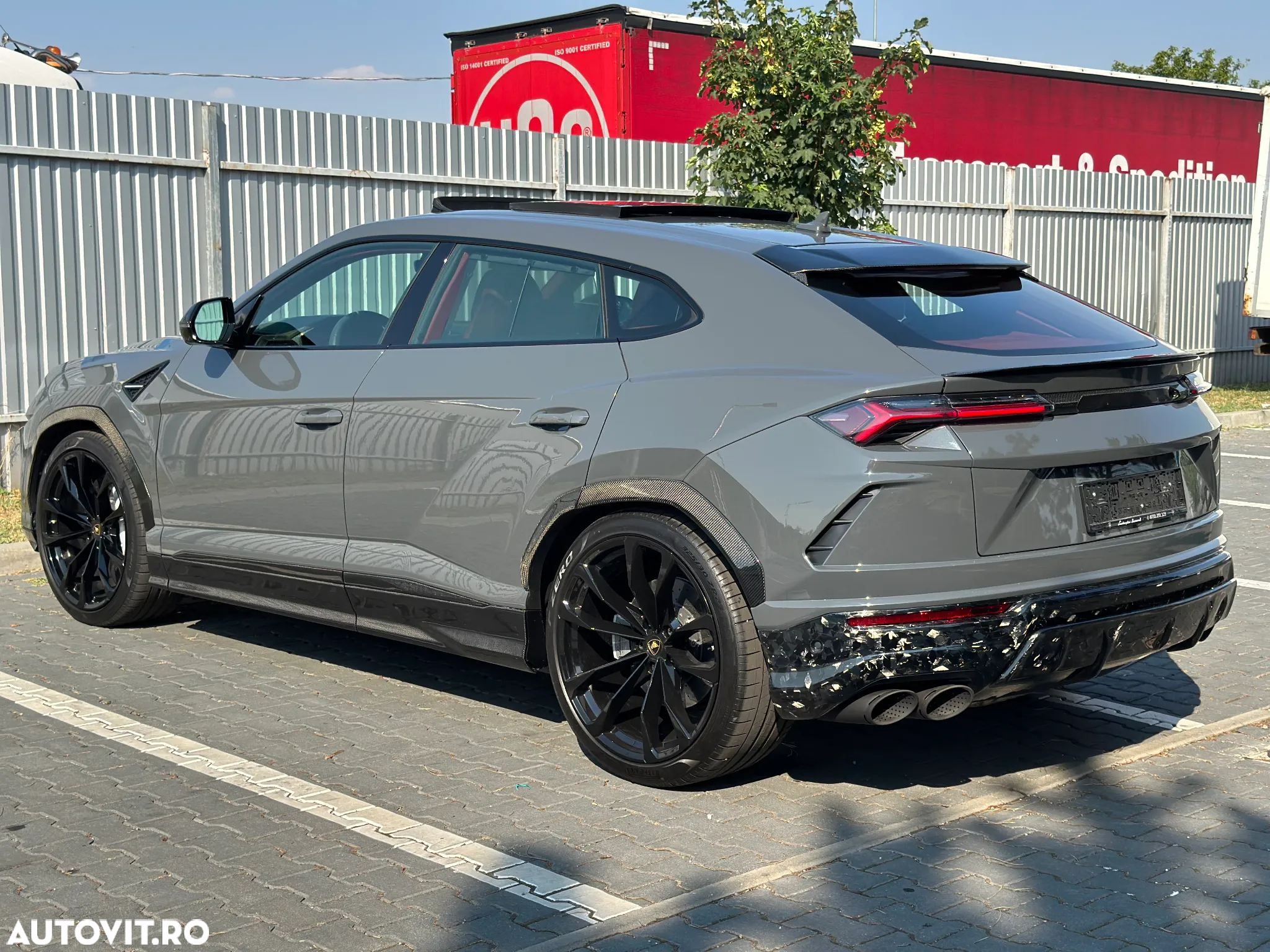 Lamborghini URUS Standard - 13