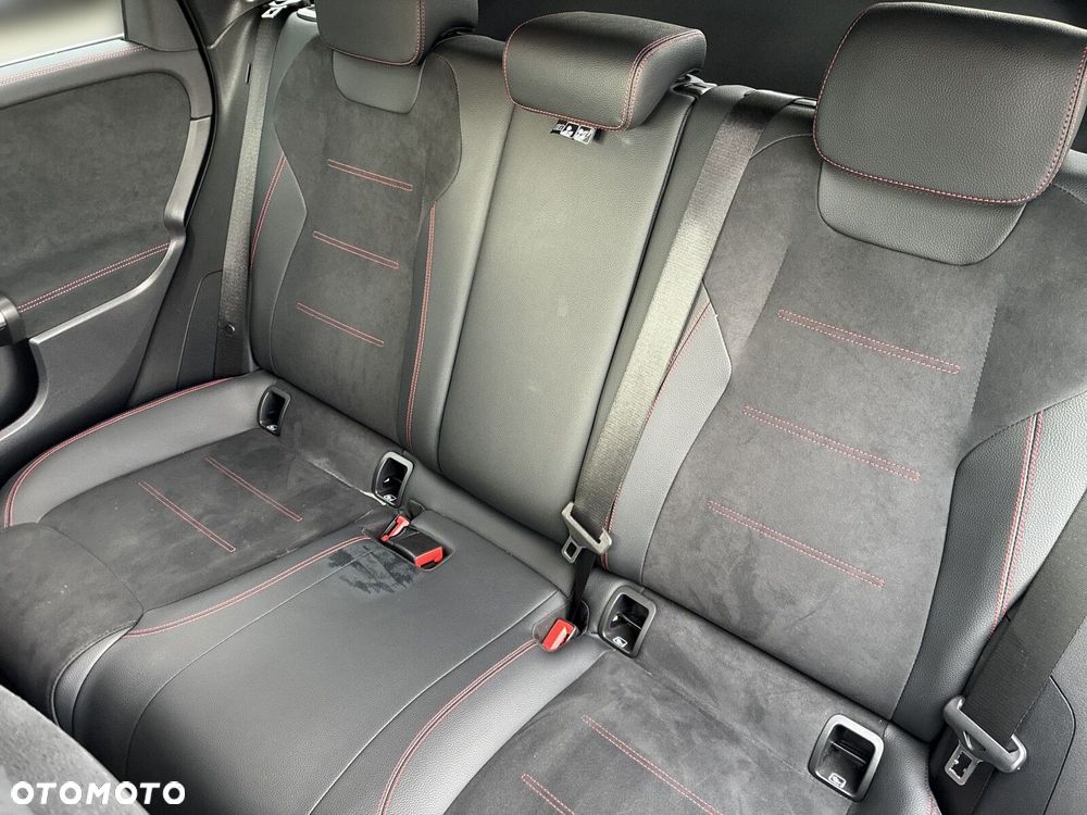 Mercedes-Benz Klasa B 200 AMG Line 7G-DCT - 23