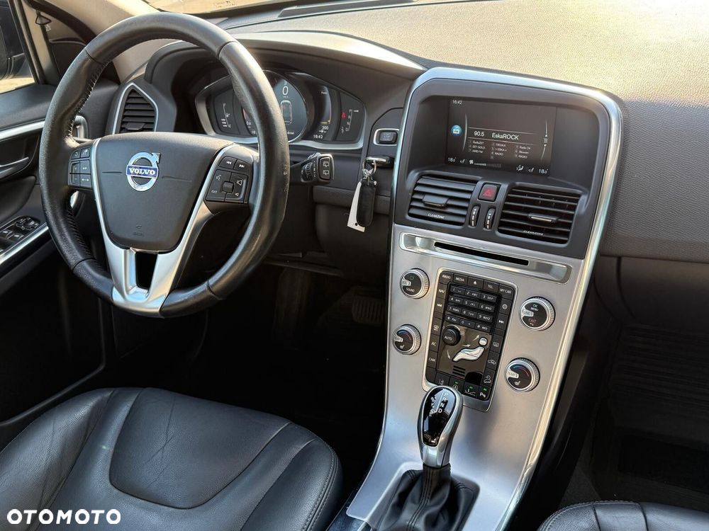 Volvo XC 60 D4 AWD Summum - 12